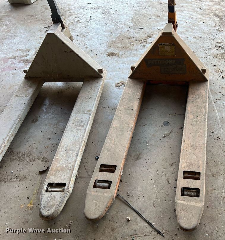 image for item II9105 (2) pallet jacks