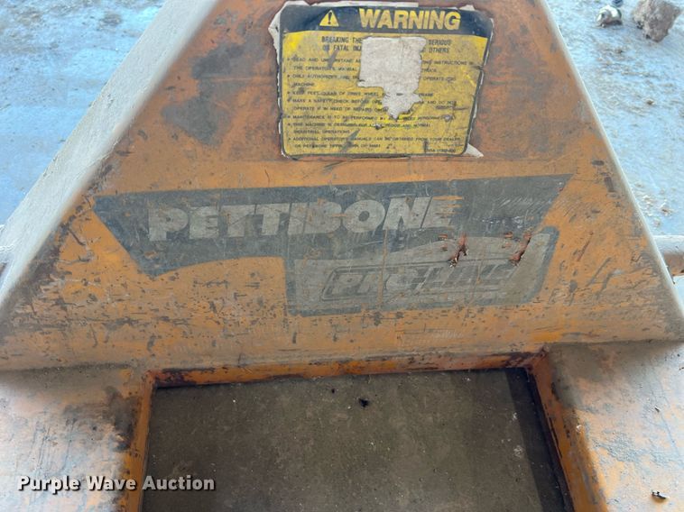 image for item II9105 (2) pallet jacks