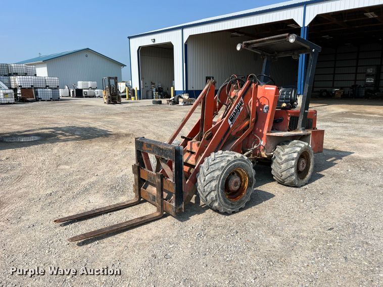 image for item II9111 Willmar Wrangler  wheel loader