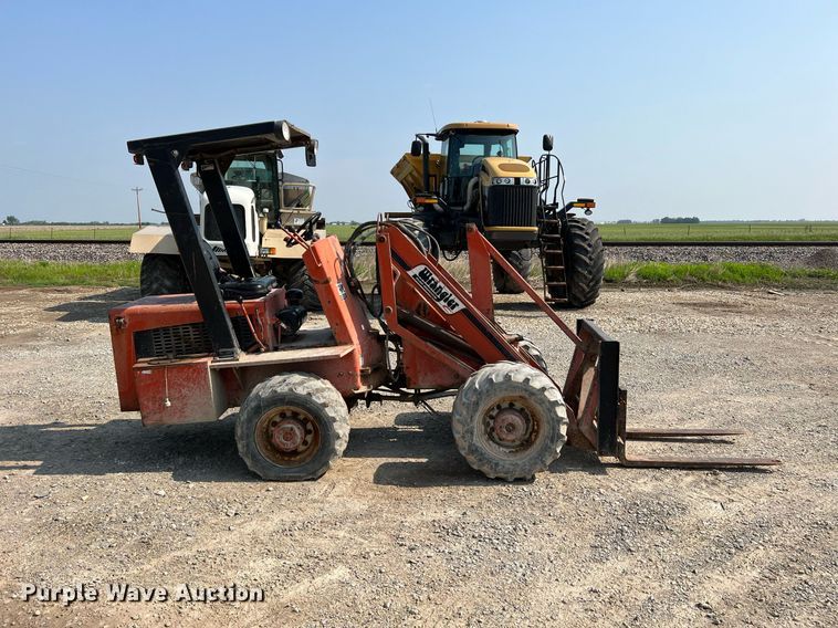 image for item II9111 Willmar Wrangler  wheel loader