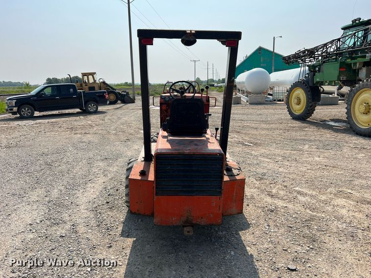 image for item II9111 Willmar Wrangler  wheel loader