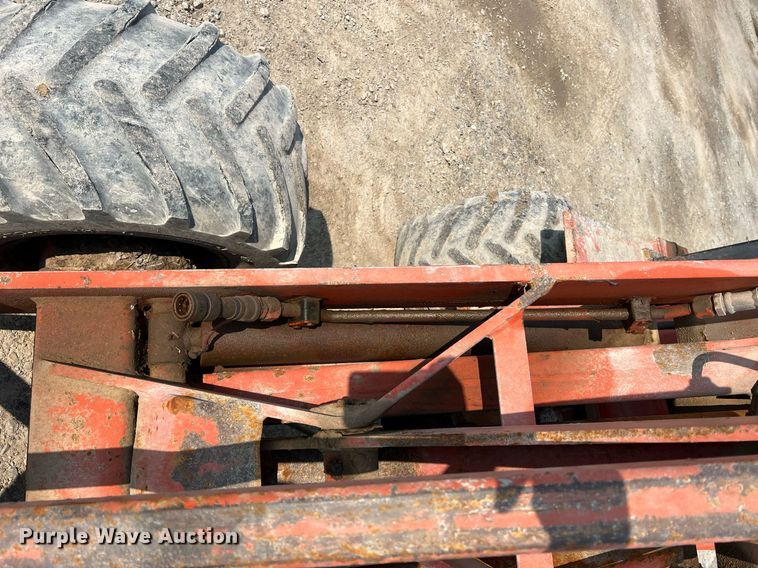 image for item II9111 Willmar Wrangler  wheel loader