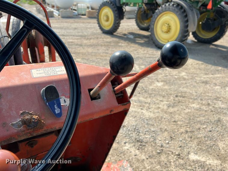 image for item II9111 Willmar Wrangler  wheel loader