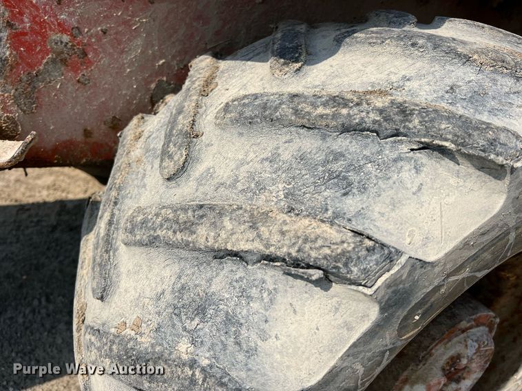 image for item II9111 Willmar Wrangler  wheel loader