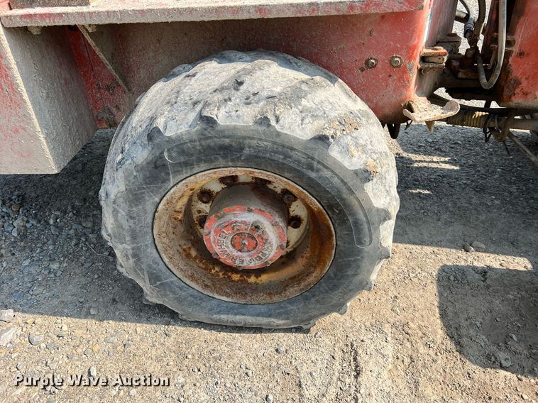 image for item II9111 Willmar Wrangler  wheel loader
