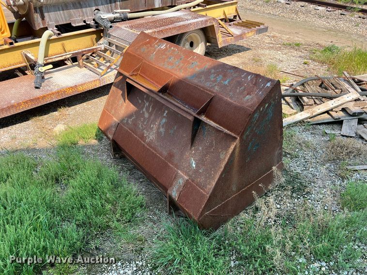 image for item II9111 Willmar Wrangler  wheel loader