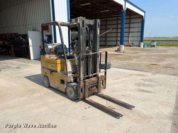 image for item II9112 Caterpillar T50D  forklift