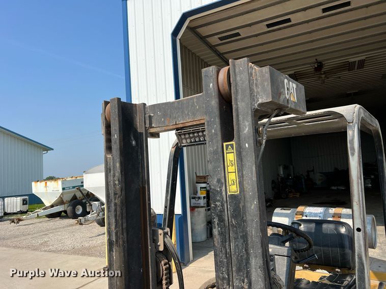 image for item II9112 Caterpillar T50D  forklift