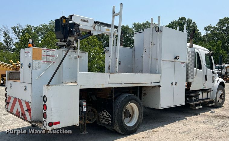 image for item II9114 2007 Freightliner Business Class M2  utility / service truck