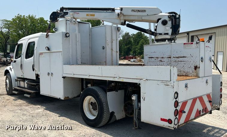 image for item II9114 2007 Freightliner Business Class M2  utility / service truck