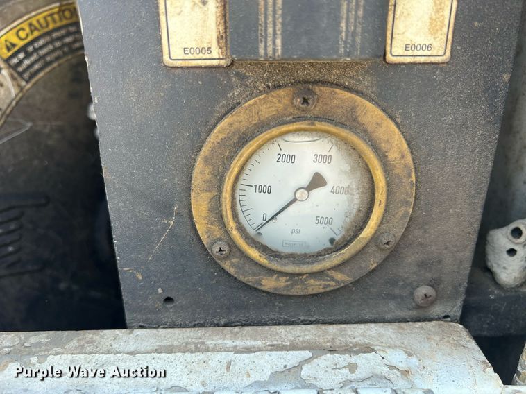 image for item II9114 2007 Freightliner Business Class M2  utility / service truck