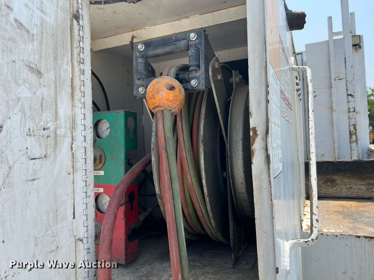 image for item II9114 2007 Freightliner Business Class M2  utility / service truck