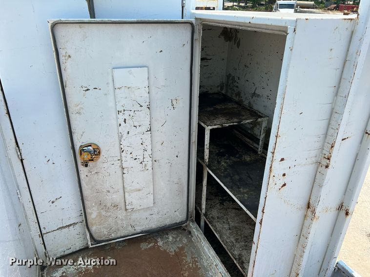 image for item II9114 2007 Freightliner Business Class M2  utility / service truck