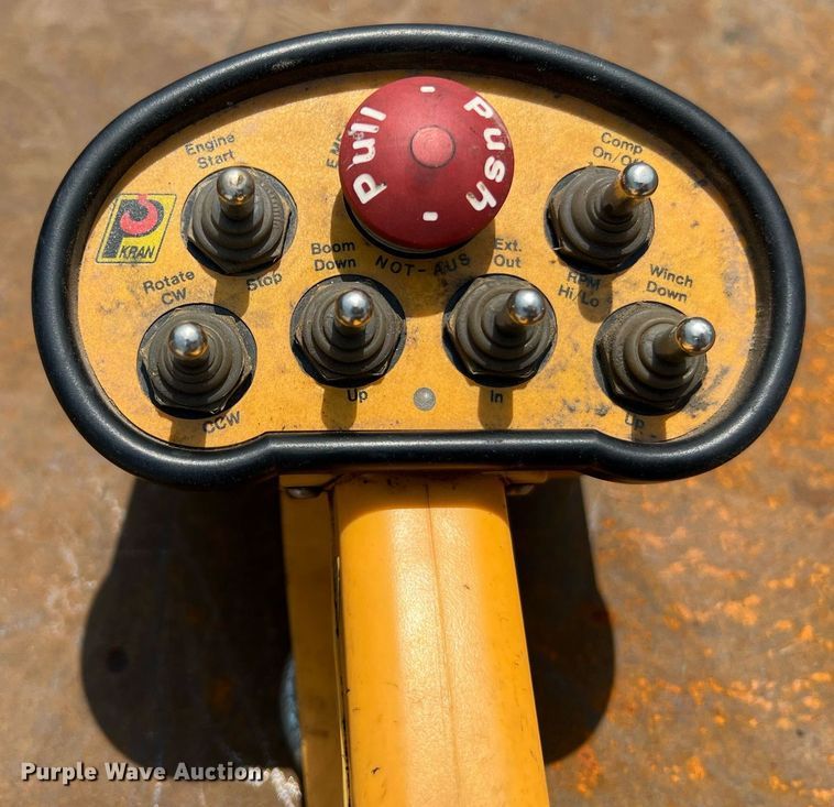 image for item II9114 2007 Freightliner Business Class M2  utility / service truck