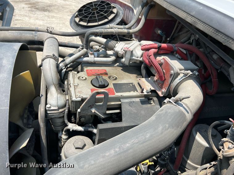 image for item II9114 2007 Freightliner Business Class M2  utility / service truck