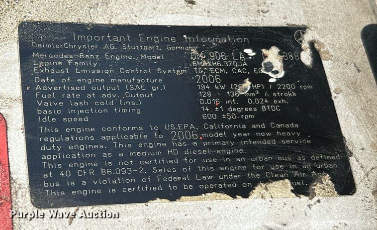 image for item II9114 2007 Freightliner Business Class M2  utility / service truck