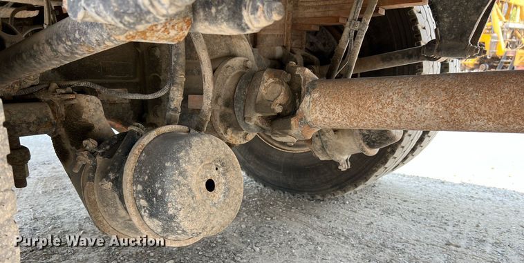 image for item II9114 2007 Freightliner Business Class M2  utility / service truck