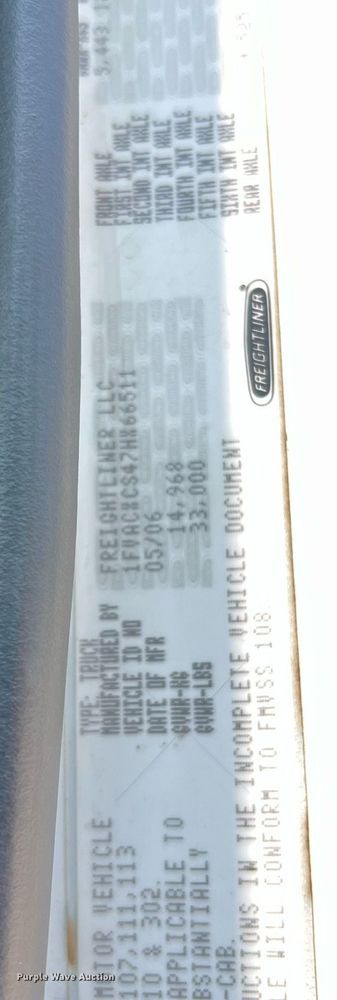 image for item II9114 2007 Freightliner Business Class M2  utility / service truck