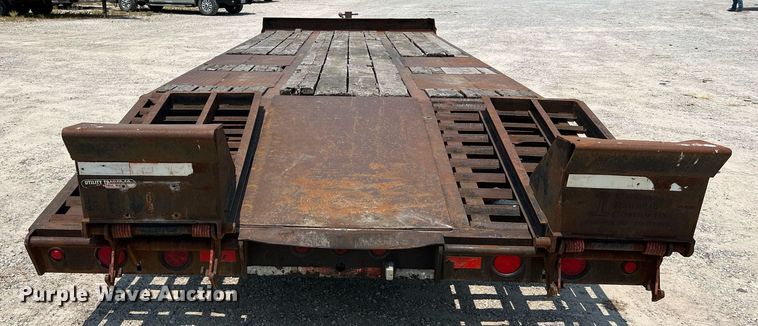 image for item II9115 2002 Interstate 20DT  equipment trailer