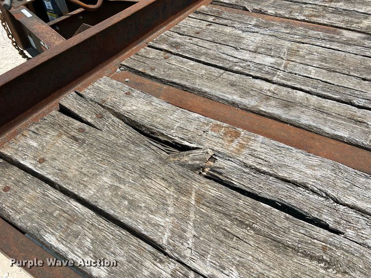 image for item II9115 2002 Interstate 20DT  equipment trailer