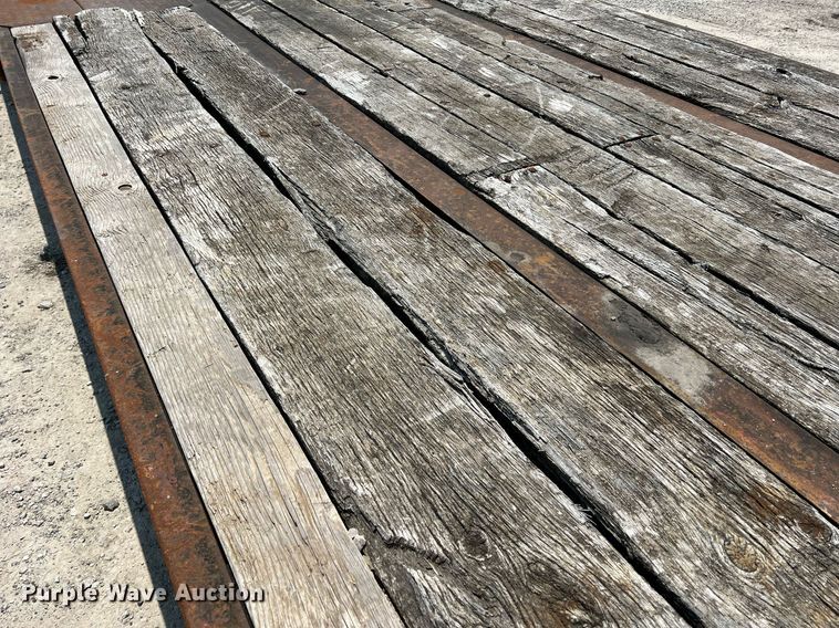 image for item II9115 2002 Interstate 20DT  equipment trailer