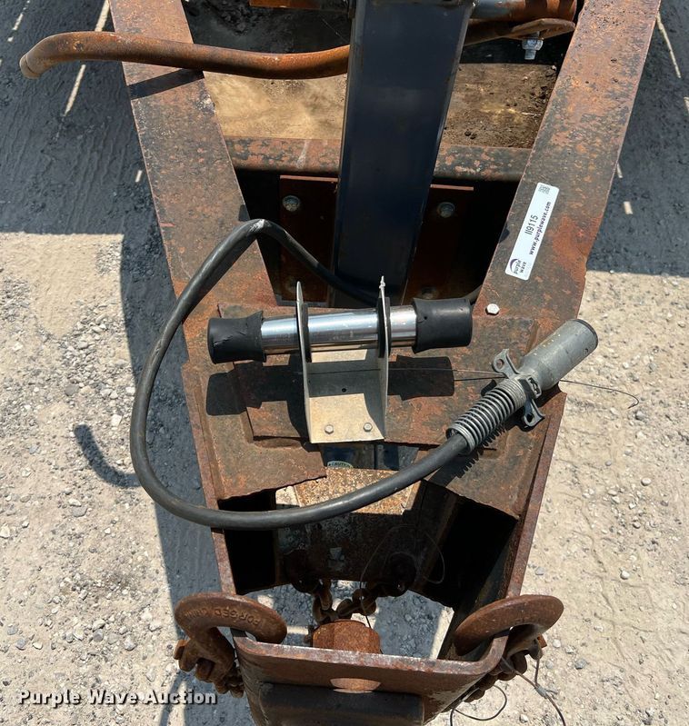 image for item II9115 2002 Interstate 20DT  equipment trailer