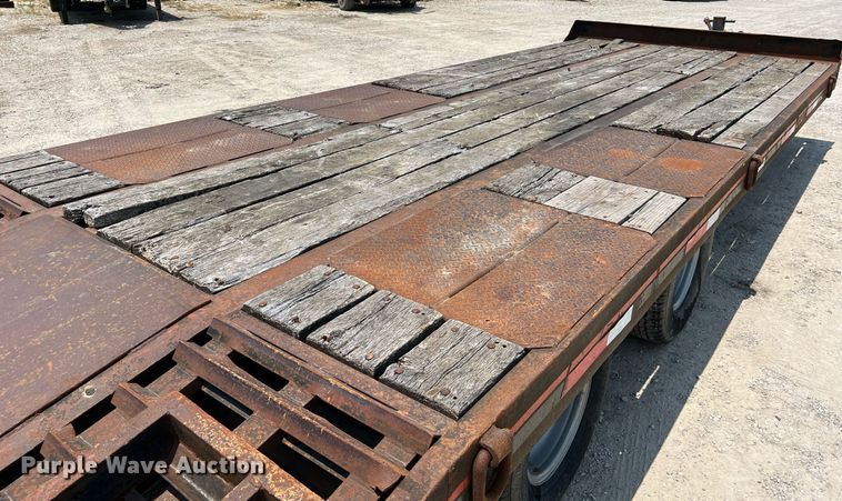 image for item II9115 2002 Interstate 20DT  equipment trailer