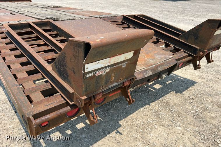 image for item II9115 2002 Interstate 20DT  equipment trailer