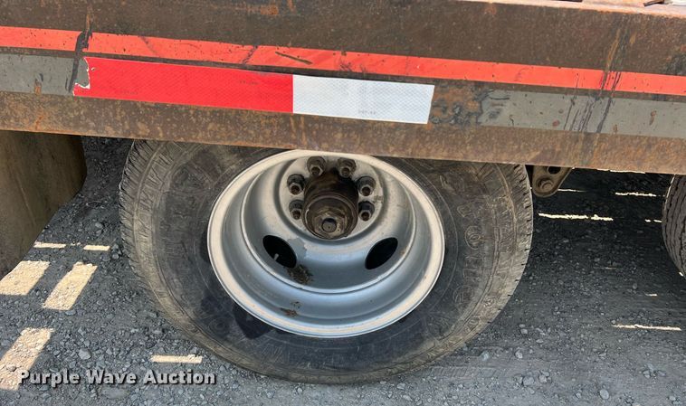 image for item II9115 2002 Interstate 20DT  equipment trailer