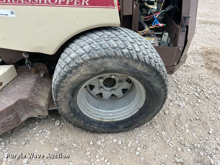 image for item II9122 Grasshopper 335  ZTR lawn mower