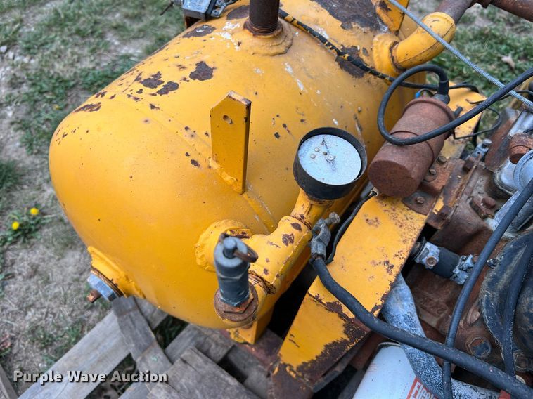 image for item II9125 Porta-air V4-35  air compressor