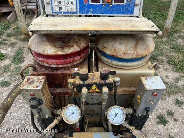 image for item II9126 Graco E10  spray foam machine