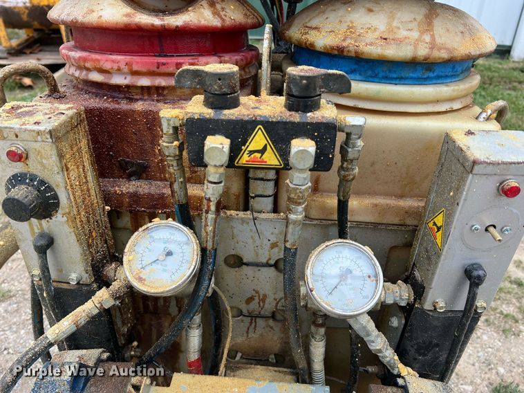 image for item II9126 Graco E10  spray foam machine