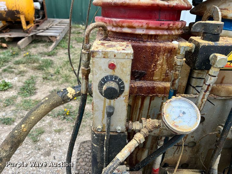 image for item II9126 Graco E10  spray foam machine