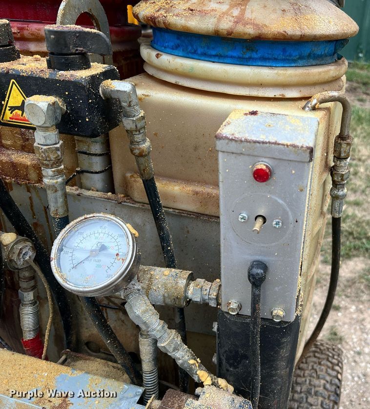 image for item II9126 Graco E10  spray foam machine