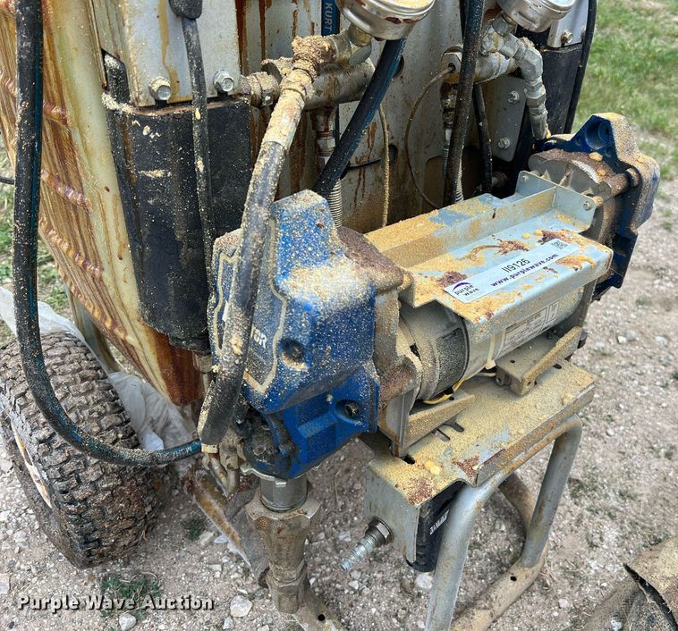 image for item II9126 Graco E10  spray foam machine