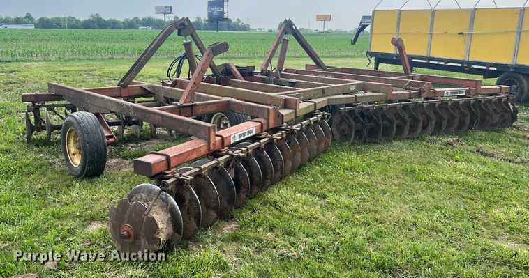 image for item II9128 Bush Hog  tandem disk