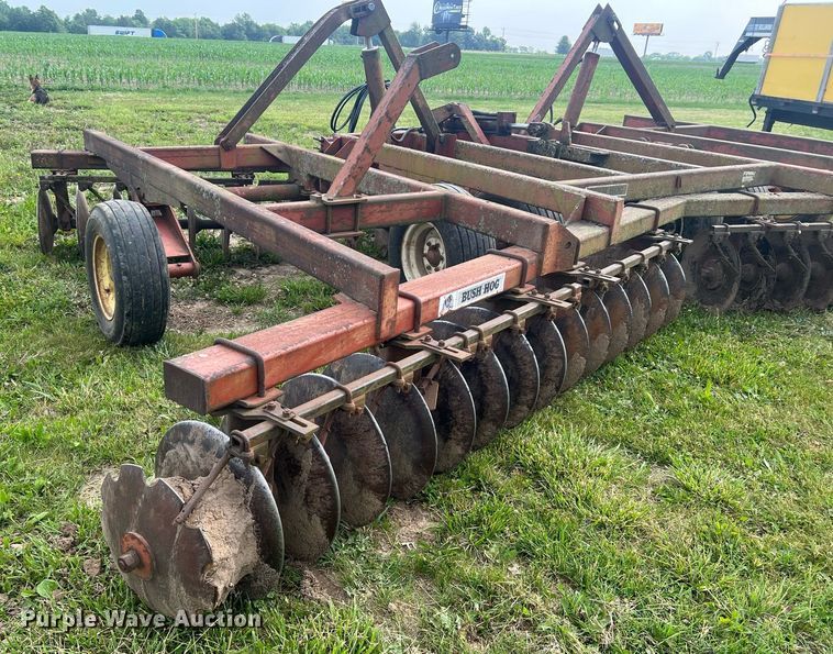 image for item II9128 Bush Hog  tandem disk