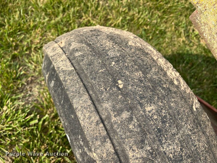 image for item II9128 Bush Hog  tandem disk