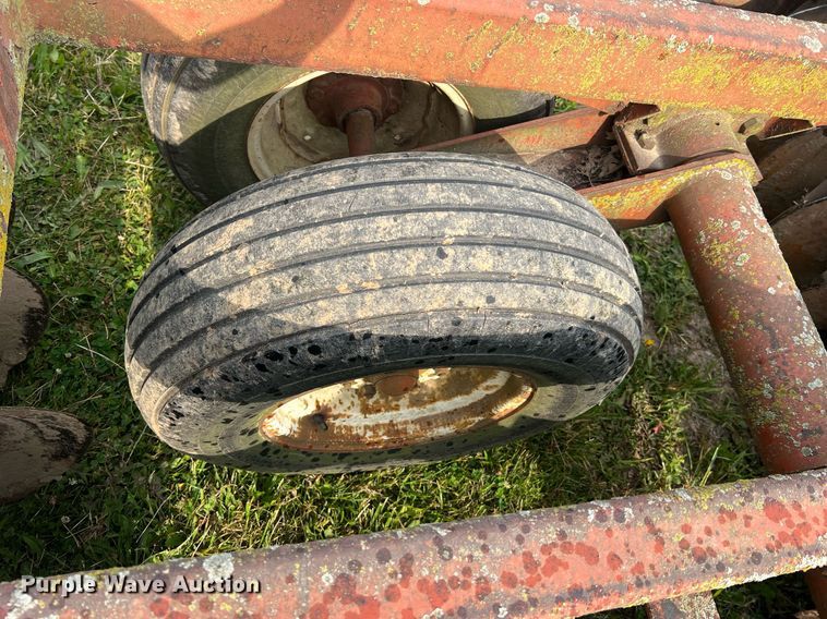 image for item II9128 Bush Hog  tandem disk