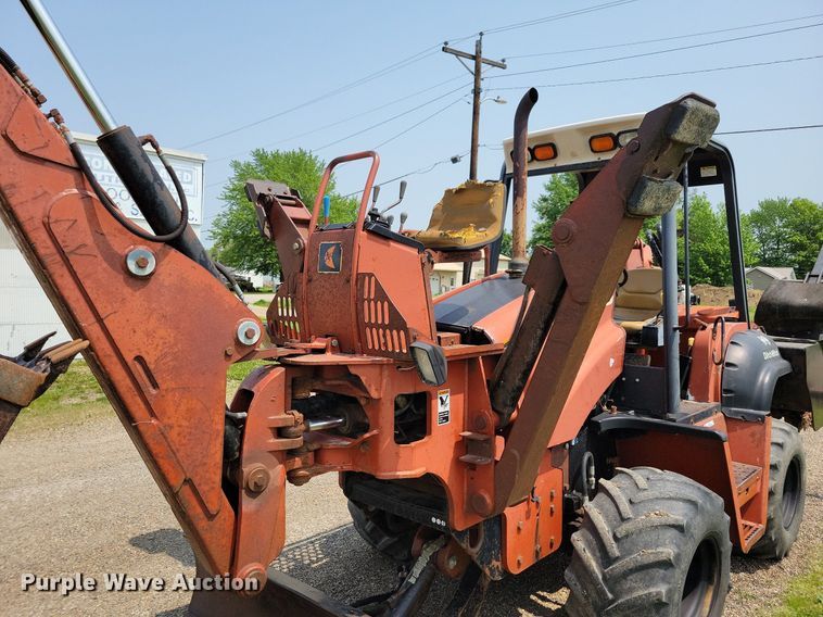 image for item JO9145 2002 Ditch Witch RT70H  trencher