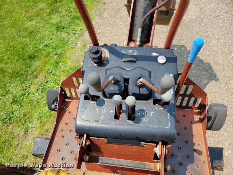 image for item JO9145 2002 Ditch Witch RT70H  trencher
