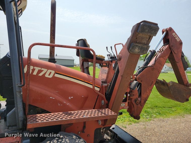 image for item JO9145 2002 Ditch Witch RT70H  trencher