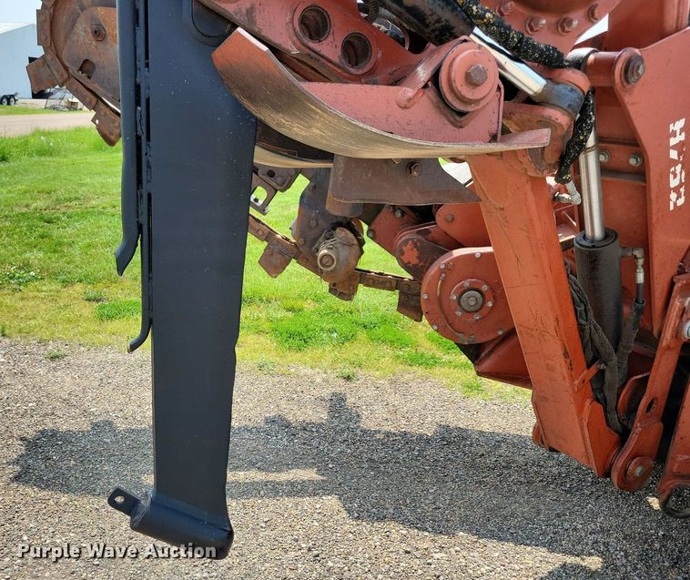 image for item JO9145 2002 Ditch Witch RT70H  trencher