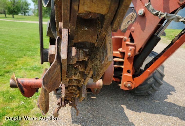 image for item JO9145 2002 Ditch Witch RT70H  trencher