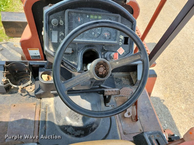 image for item JO9145 2002 Ditch Witch RT70H  trencher