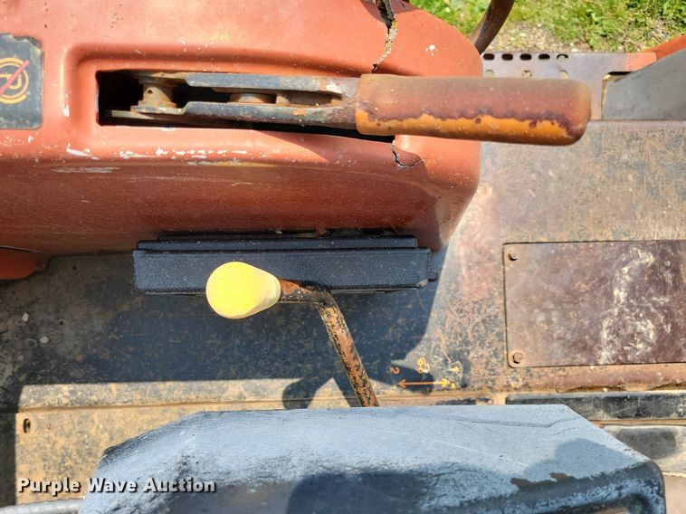 image for item JO9145 2002 Ditch Witch RT70H  trencher