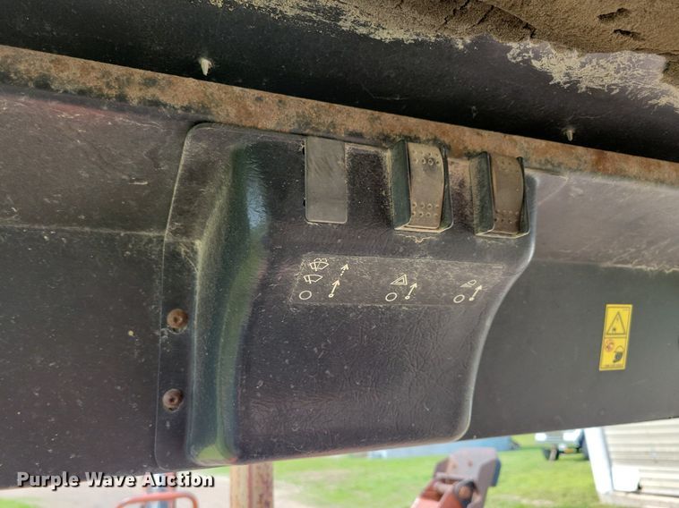 image for item JO9145 2002 Ditch Witch RT70H  trencher