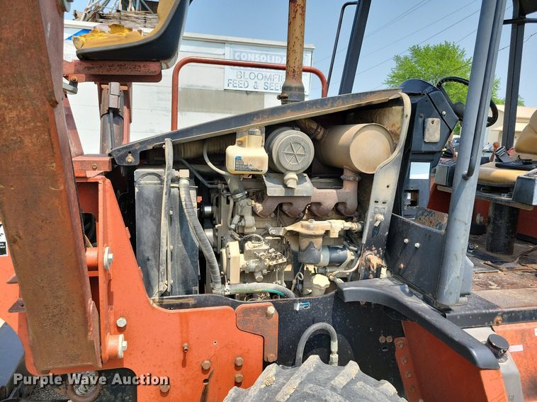 image for item JO9145 2002 Ditch Witch RT70H  trencher