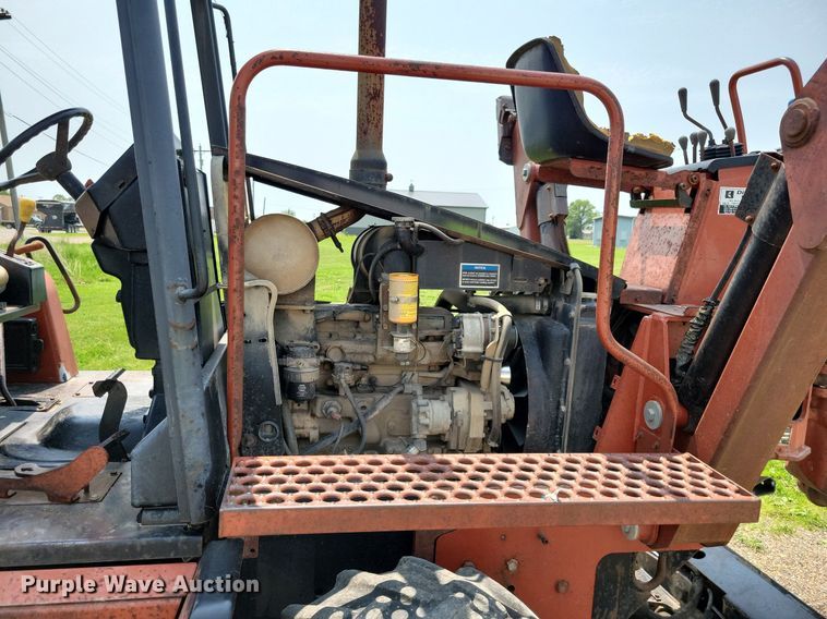 image for item JO9145 2002 Ditch Witch RT70H  trencher